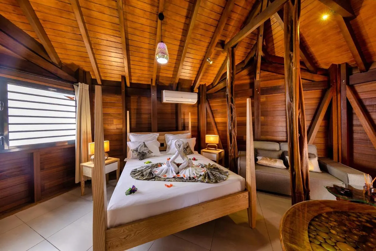 Karucoco Lodge Deshaies 0*,  Guadeloupe